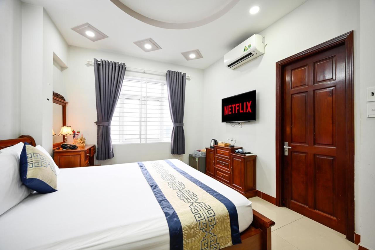 Sky Star Hotel Thành Pho Ho Chí Minh Esterno foto