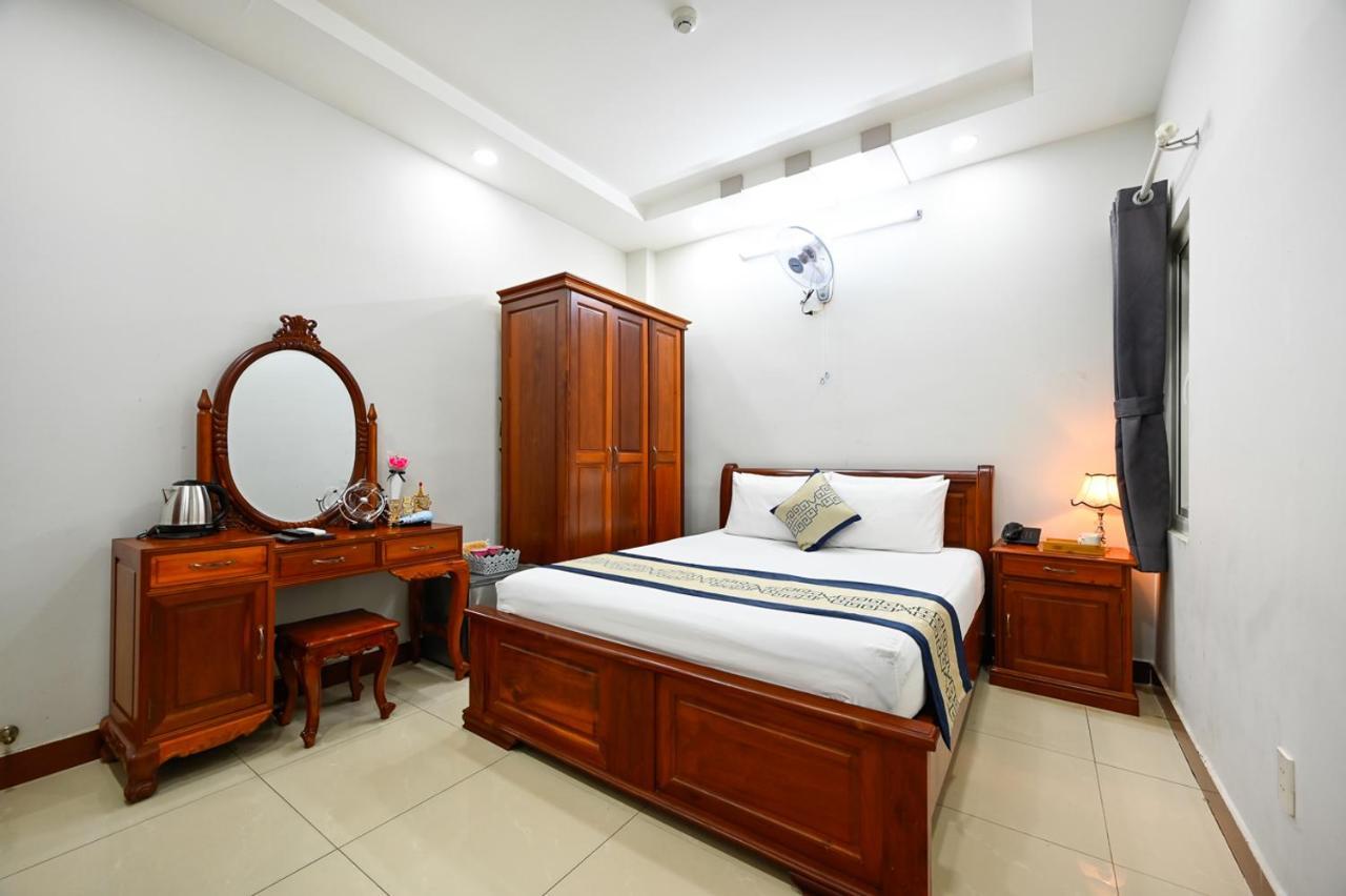 Sky Star Hotel Thành Pho Ho Chí Minh Esterno foto