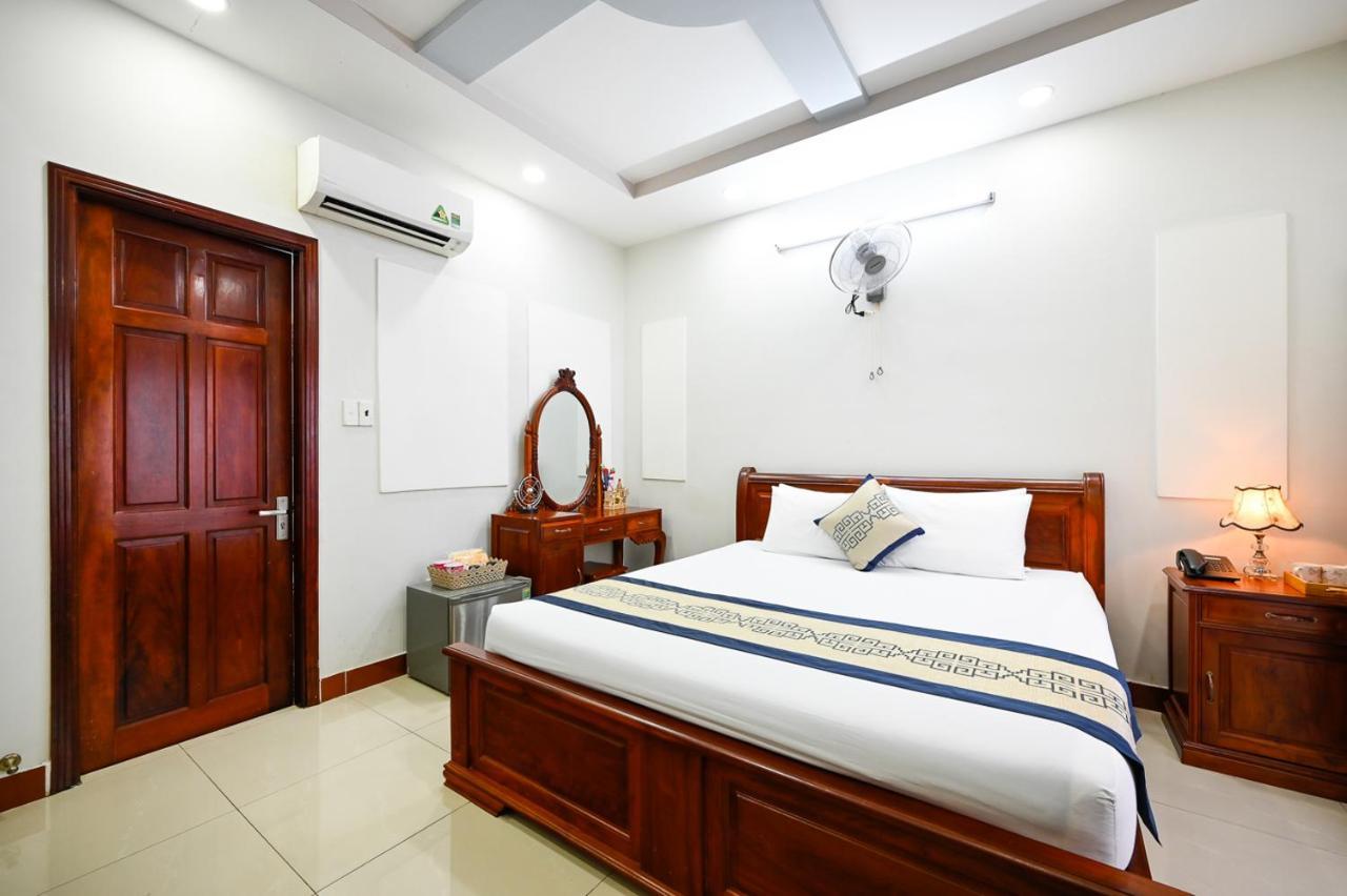 Sky Star Hotel Thành Pho Ho Chí Minh Esterno foto